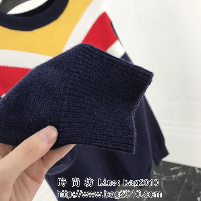 GUCCI古馳 18ss秋冬新款 撞色V型拼接 羊毛混紡毛衣 情侶款 ydi1355